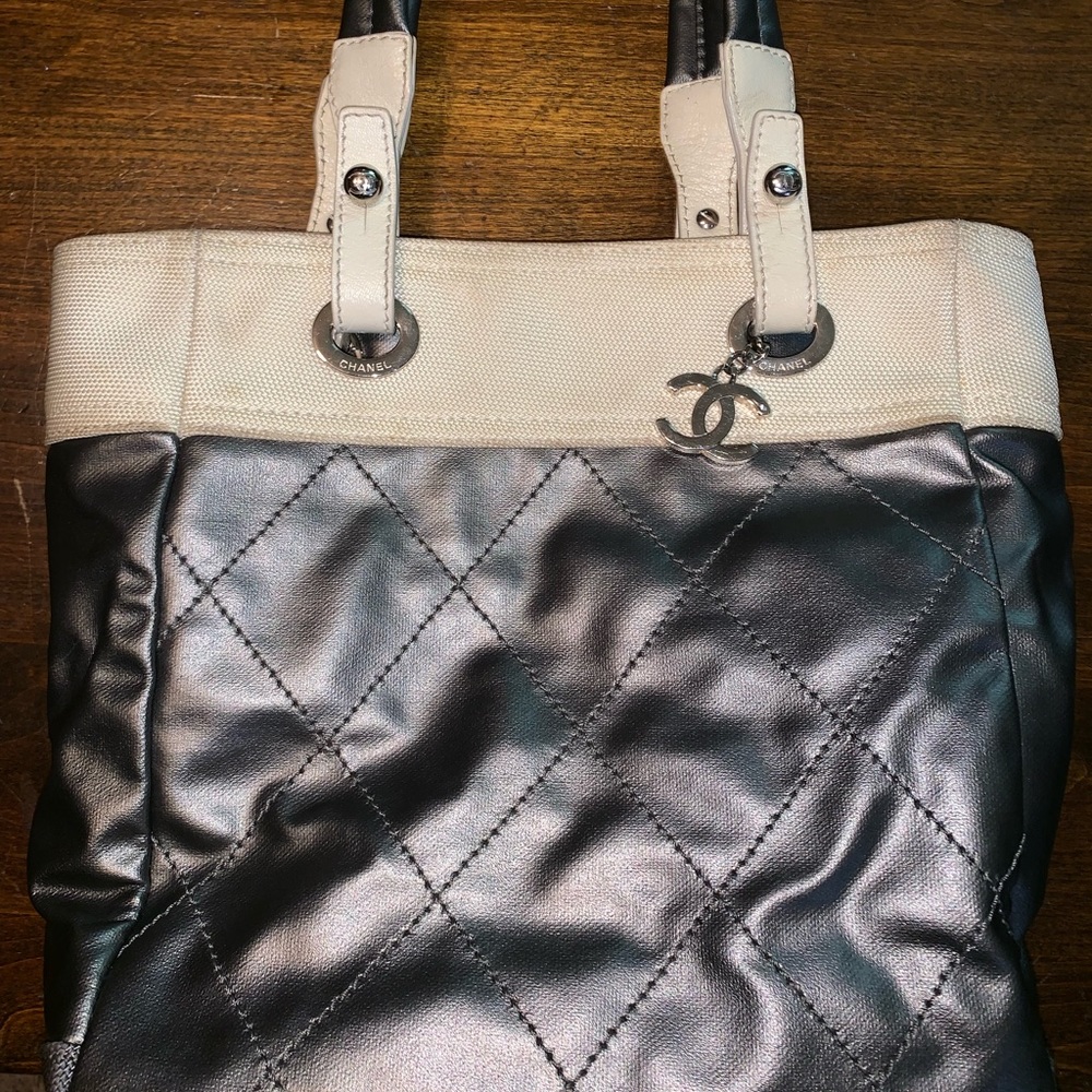 Chanel tote